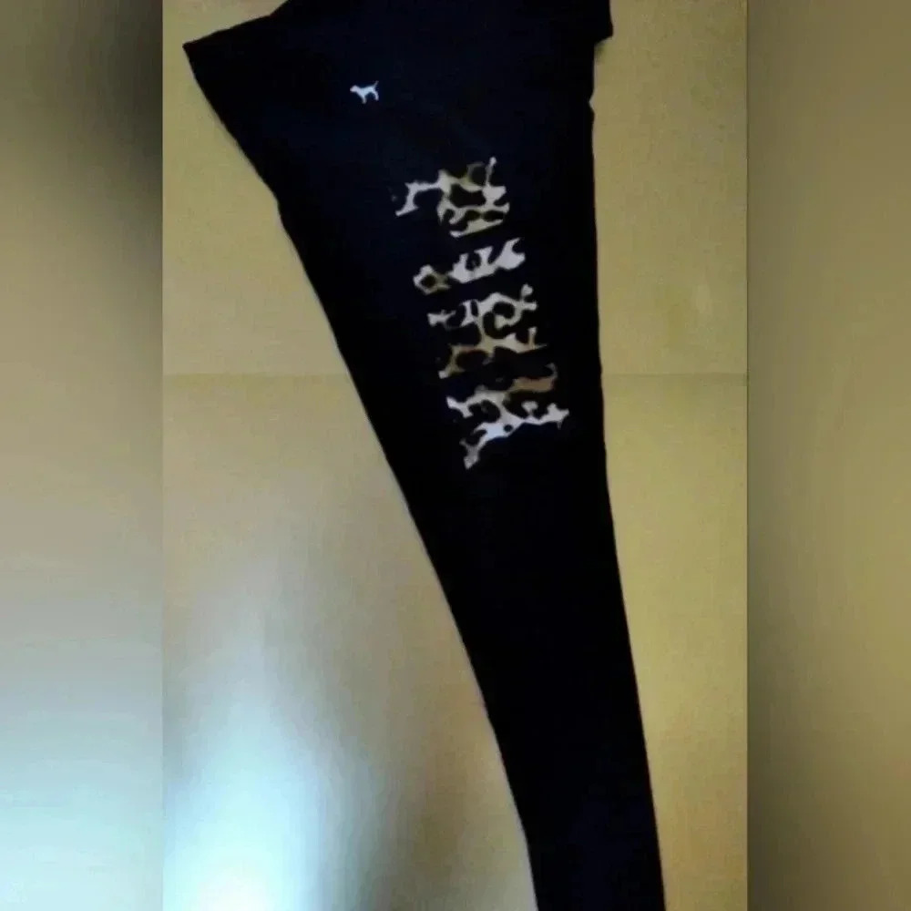 VS PINK leopard leggings- medium like new